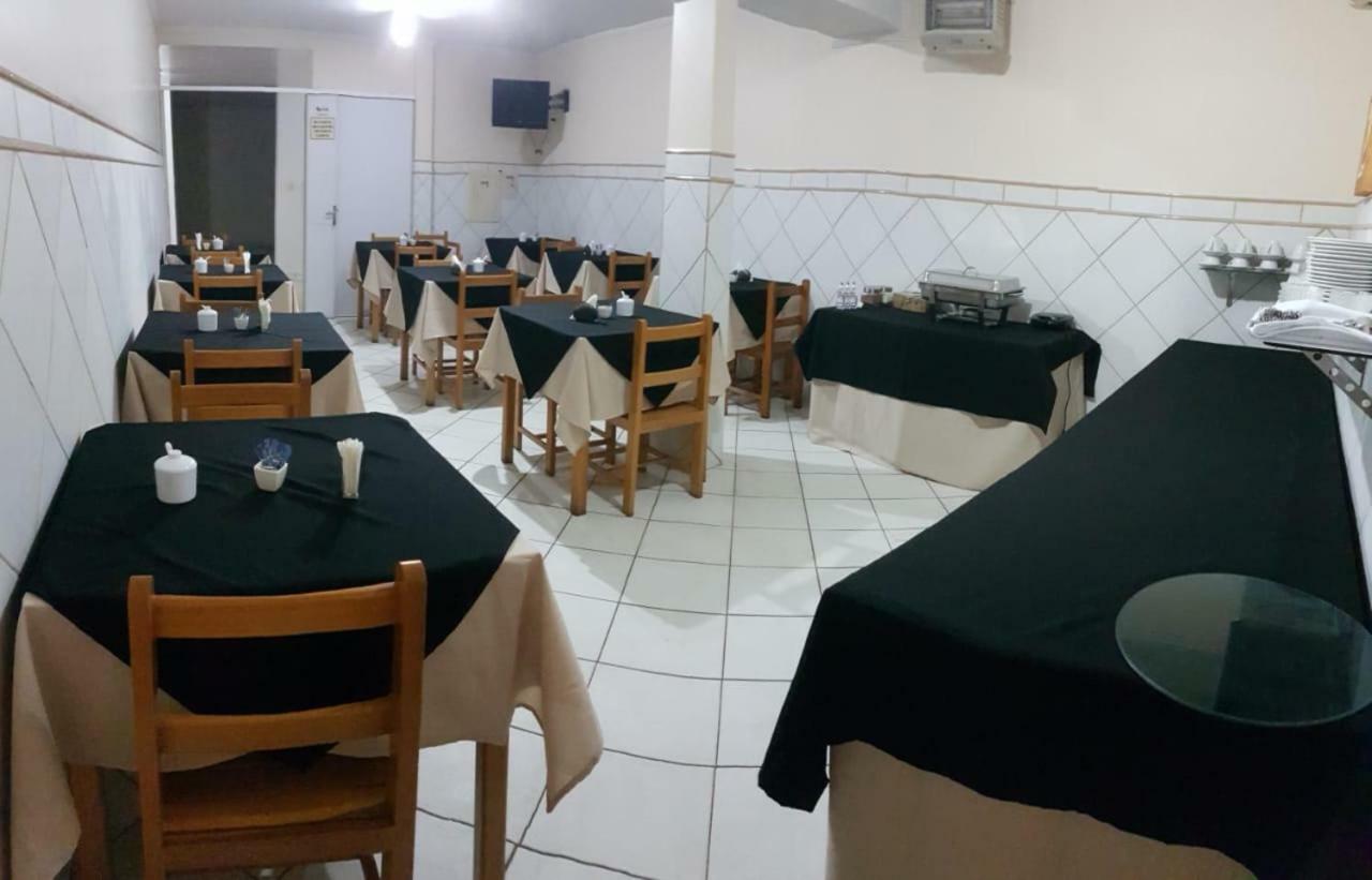 Hotel Águia Teixeira de Freitas Buitenkant foto
